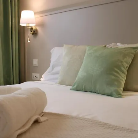 North By Petitchic 3*