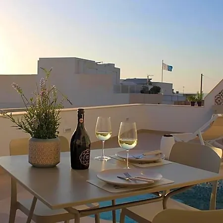 Apartmanhotel North By Petitchic 3*