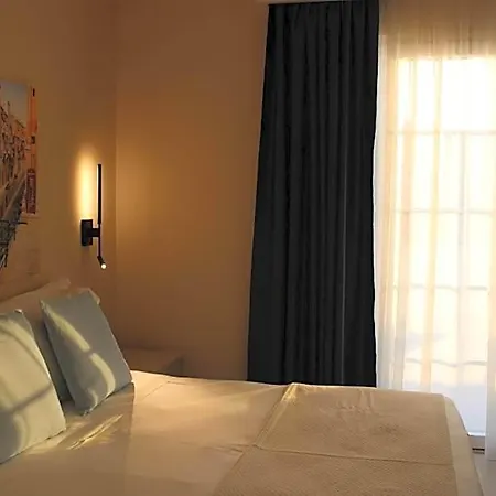 North By Petitchic 3* Mellieħa